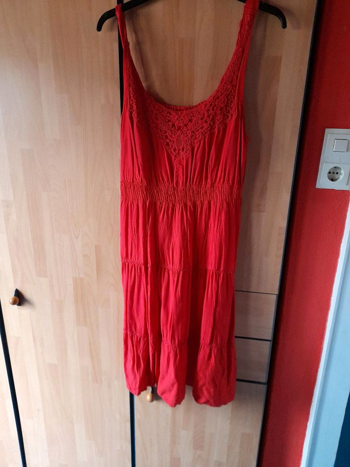 Yessica Trägerkleid Größe 44 in Rüsselsheim