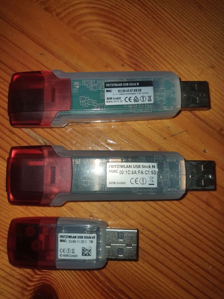 2 x Fritz!Wlan Stick N / 1 x Fritz!Wlan Stick v2 in Bayern Hausham Netzwerk & Modem