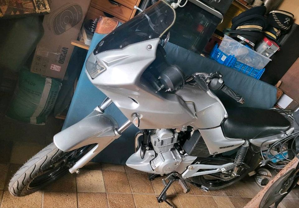 Yamaha REOLI YBR 125CCM. in Überherrn