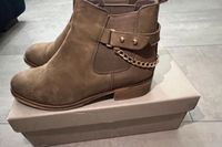 Cox Lederstiefeletten in Khaki Größe 39 mit goldener Kette Berlin - Wilmersdorf Vorschau