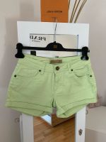 Amisu Hotpants kurze Jeanshose Shorts Jeansshorts S 34/36 München - Altstadt-Lehel Vorschau