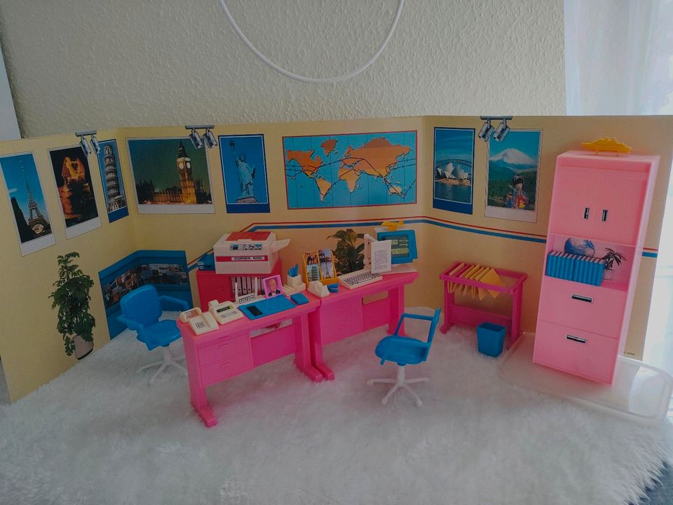 Barbie Reisebüro aus den 80er Jahren in Altdorf Nürtingen