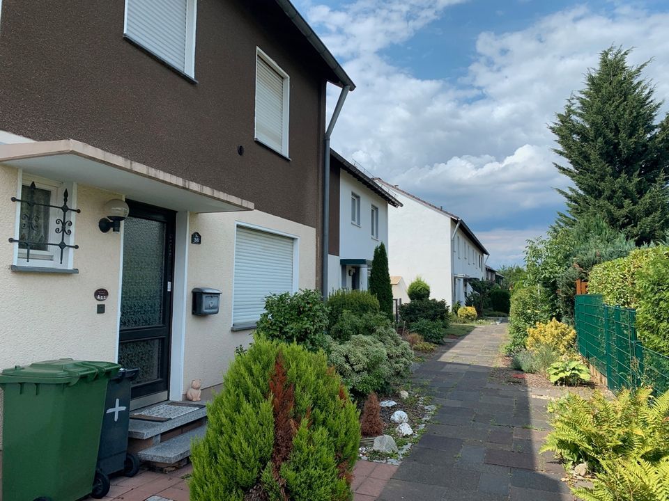 SANKT AUGUSTIN, schönes Einfamilien-Reihenhaus, 4 Zimmer, ca. 140 m² WNfl, Keller, Garten, Garage in Sankt Augustin