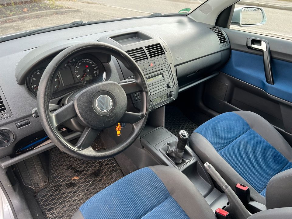 VW Polo 1,4L Tempomat Klimaautomatik Sitzheizung AHK in Sindelfingen