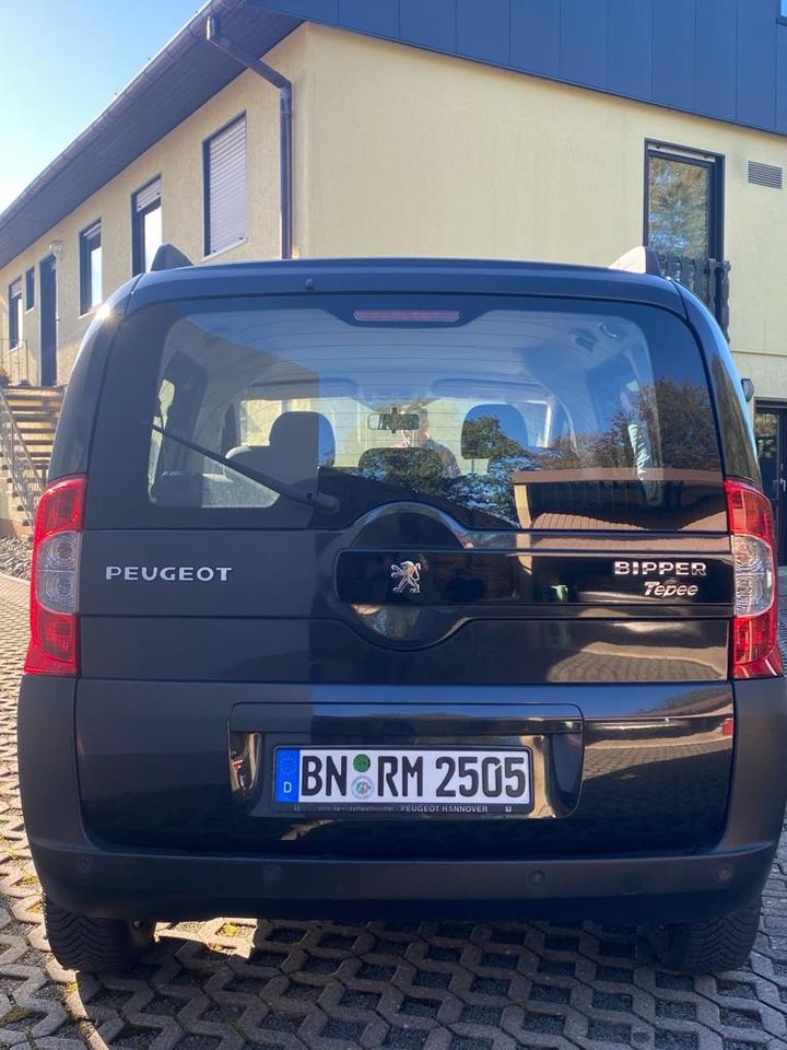 Peugeot Bipper mit neuem TÜV & aus 2. Hand in Morsbach