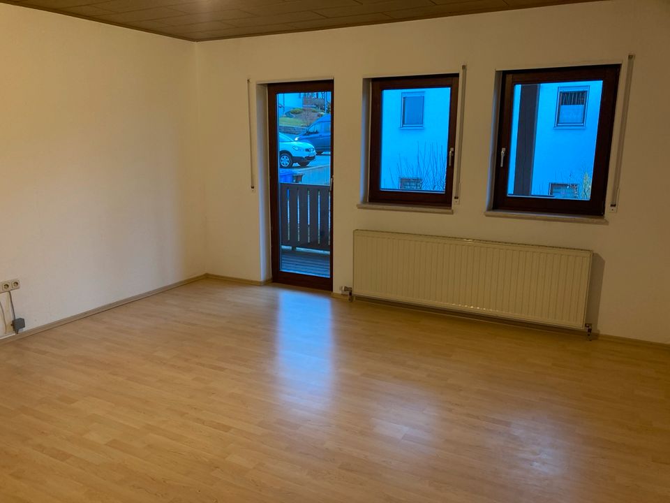 3 Zimmer Wohnung in Hohenroth Windshausen 71 m2 in Bad Neustadt a.d. Saale