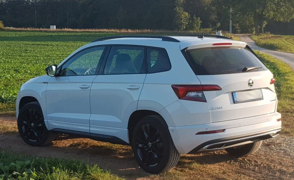 Skoda Karoq 1.5 TSI ACT SPORTLINE fast Vollausstattung in Leinburg