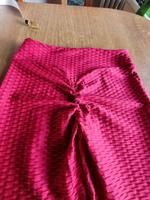 Nagelneue exclusive  Damenhose-Leggin stoff rot gr. 38 Bayern - Arnstorf Vorschau