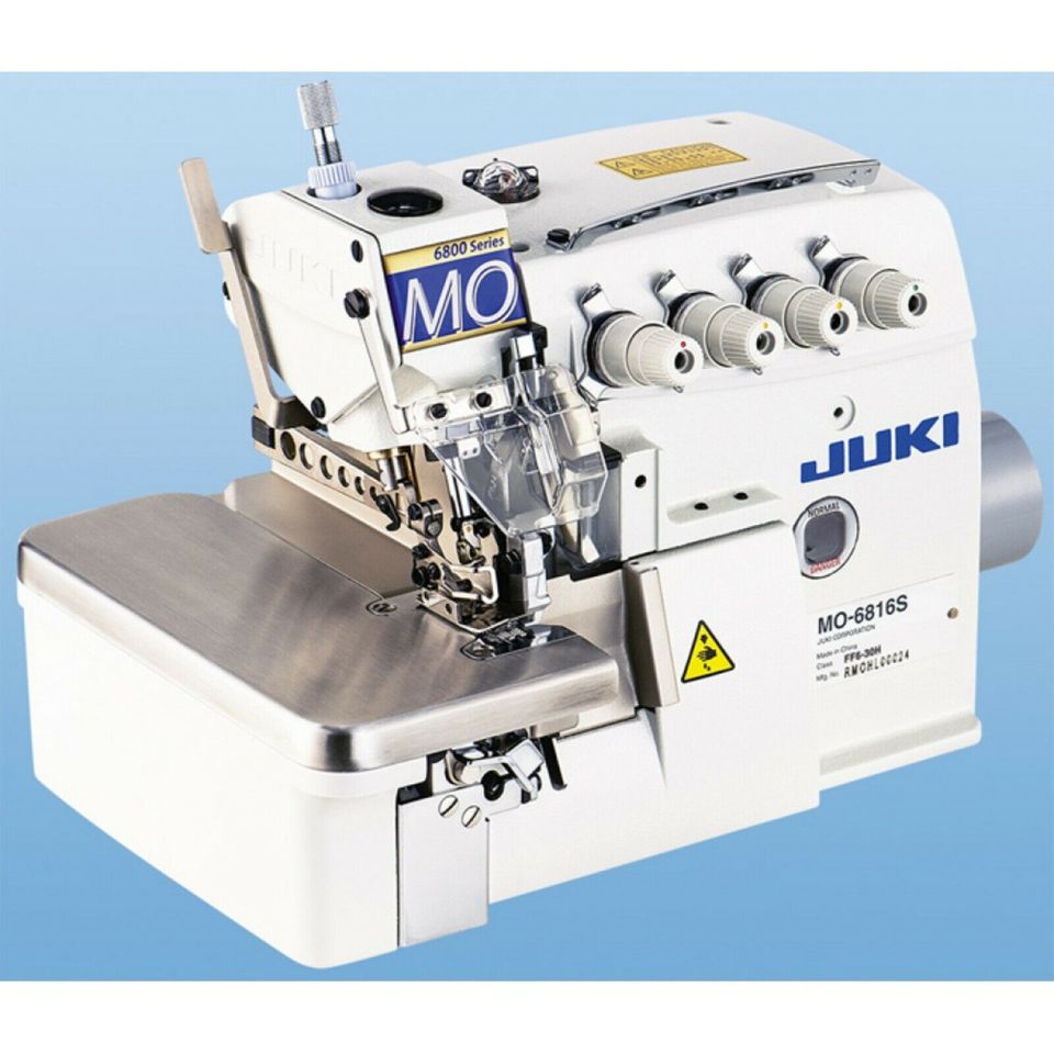 JUKI MO-6816S / 5 Faden Overlock / Safety/ 3+4 komplett mit Tisch in Barntrup