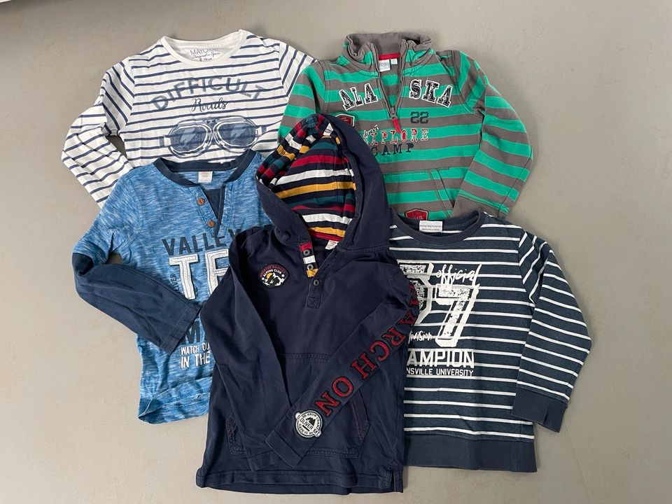 Jungenlangarmshirt Paket Gr. 116 in Krefeld