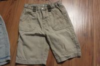 Zwei kurze Kinderhosen Shorts braun beige u. blau gestreift Gr 68 Schleswig-Holstein - Reinbek Vorschau