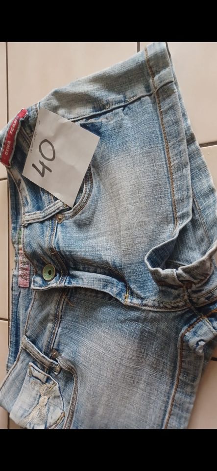 Damenkleidung Herrenkleidung 31,38,40,32 S,M,L Hose Shirt Jeans u in Mannheim