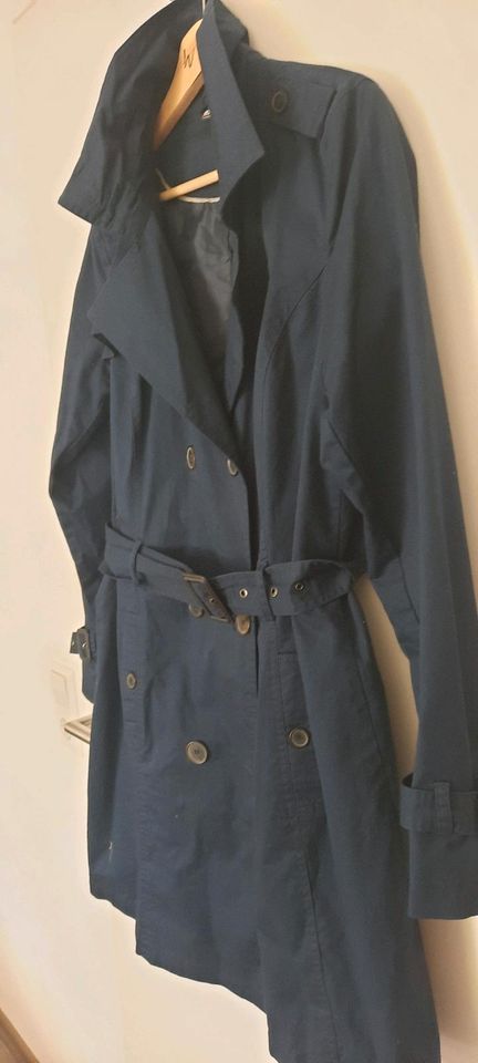 Trenchcoat marieneblau in Calw