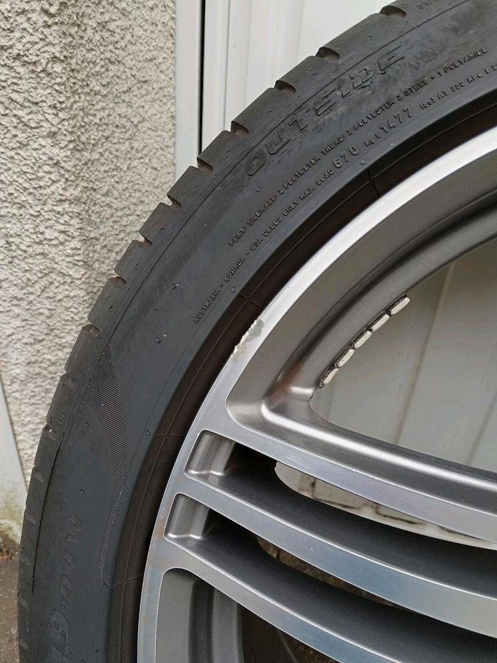 Pirelli 245/40 R19 94W mit Wheelworld Felgen, VW Tiguan, Audi in Bochum