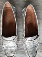 Edle Leder-Mokassins silber/gold fast neu Nordrhein-Westfalen - Coesfeld Vorschau