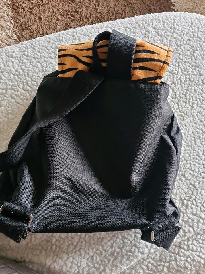 Wild Nici Rucksack   neuwertig in Wolfhagen 