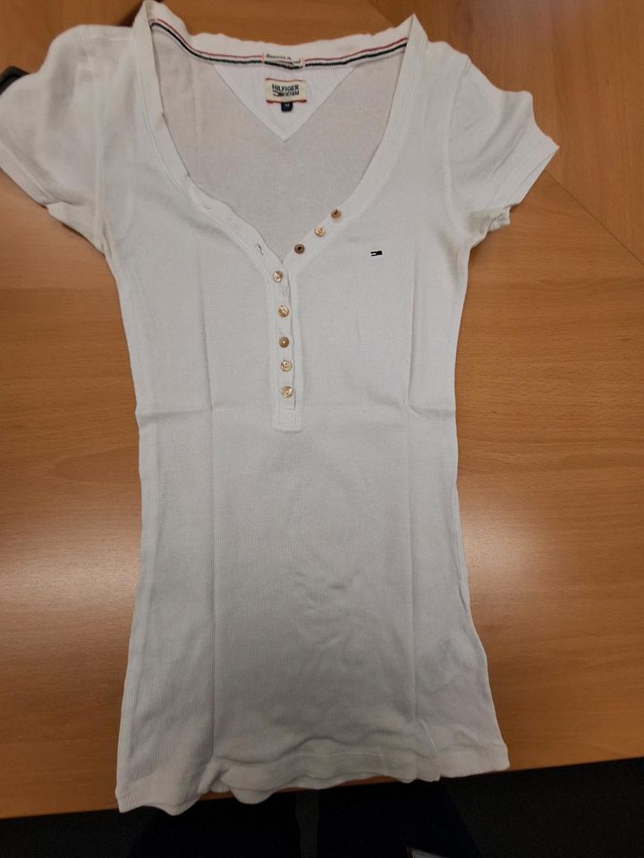 Bluse Shirt Hilfiger Gr. M in Gelsenkirchen