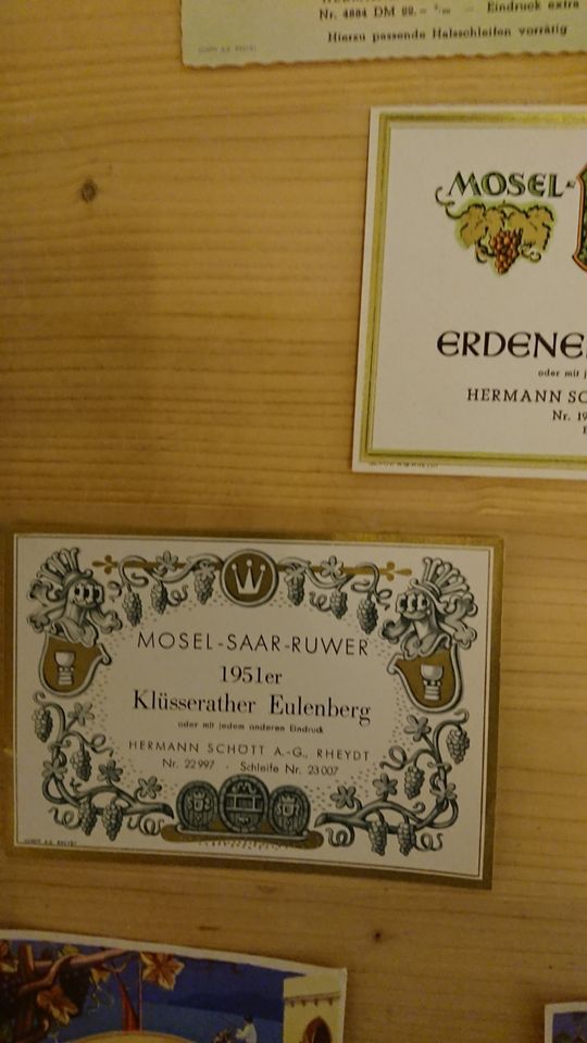 ein Konvolut Wein,Likör,Wermut,Branntweinetiketten 1947-1951 in Nidda