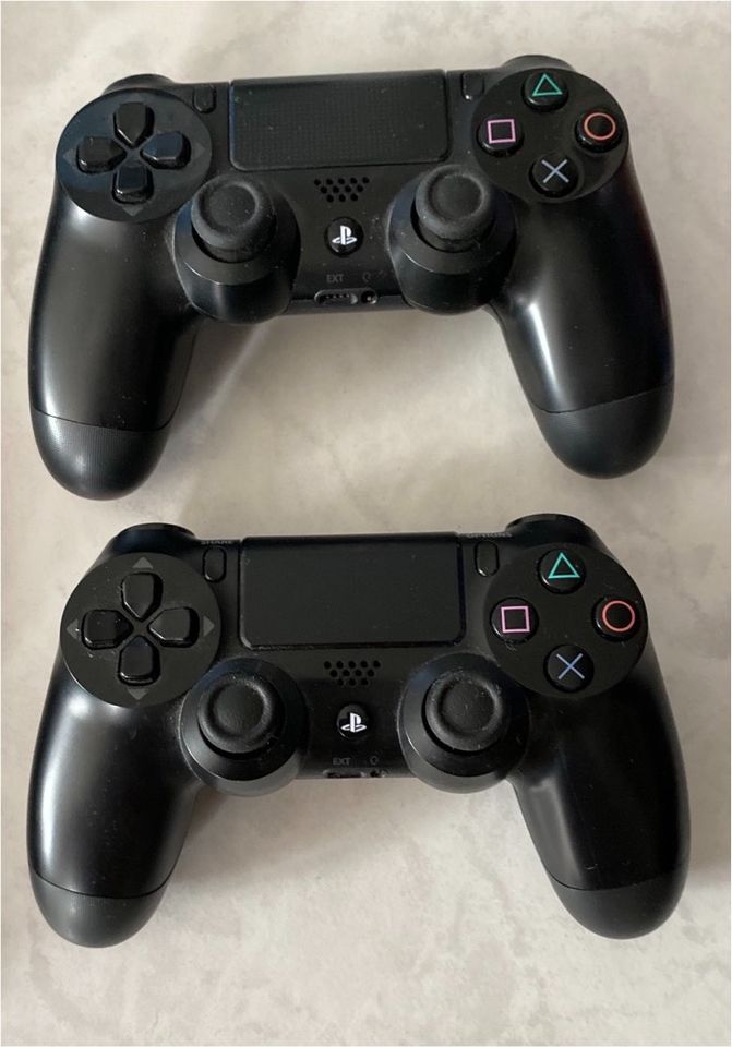 PlayStation 4 PS4 Konsole (500GB) + 2 Controller + 8 Spiele in Merchweiler