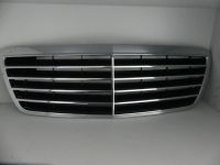 Kühlergrill 2108800683 Mercedes W210 Niedersachsen - Holdorf Vorschau