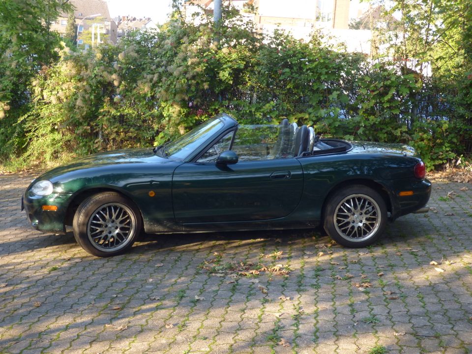 Mazda MX5 NB FL 1,8L, 146PS, Nardi – Paket, Rostfrei, Cabrio, in Neuss