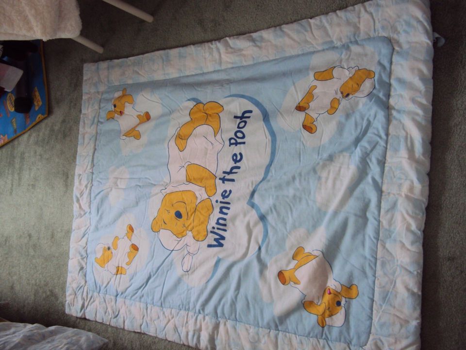 Krabbel - Bettdecke Baby Kinder Steppbett 100x130 cm Winnie Pooh in Schulzendorf bei Eichwalde