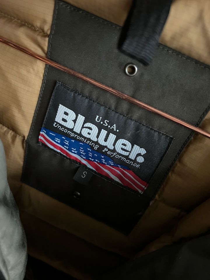 BLAUER USA Mantel Wintermantel S 36 wie Neu Khaki Neupreis 599€ in Karlsfeld