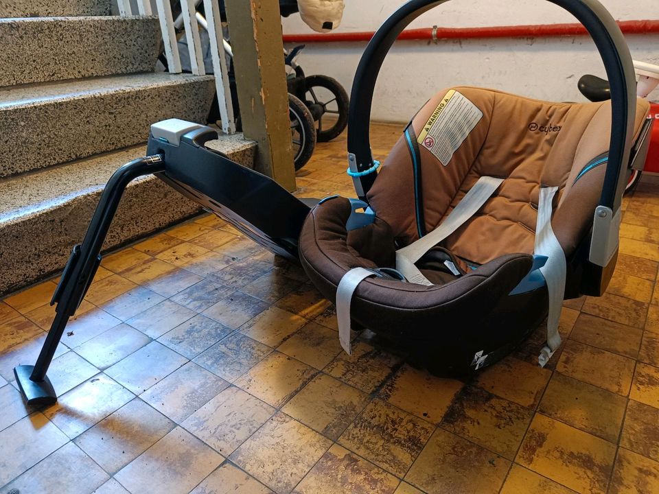 Kindersitz fürs Auto OHNE Isofix (Gurtbefestigung) in Rostock