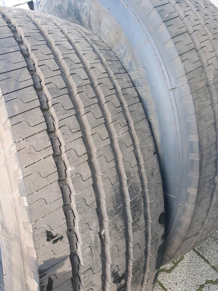 Reifen 215/75R17,5 Michelin, 315/70R22.5, 315/80R22.5, 315/60R22. in Rödinghausen