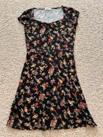 Damen Kleid sommer blumen vintage Mango Größe S Berlin - Reinickendorf Vorschau