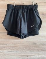 ✨Schöne Schwarze Shorts Nike Dri-Fit mit Unterhose S 36 Tasche✨ Bayern - Würzburg Vorschau