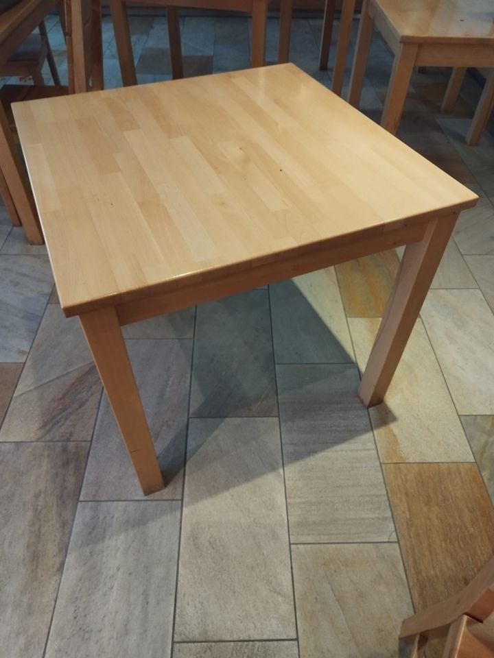 Holztisch in den Maßen 120x80 in Mönchengladbach