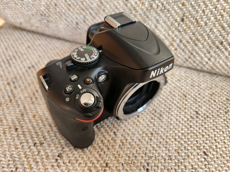 Nikon D5100 Spiegelreflexkamera in Braunschweig