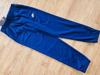 ➡️ Neu mit Etikett Nike Hose lang standard fit 147 158 Sporthose Bayern - Heroldsberg Vorschau