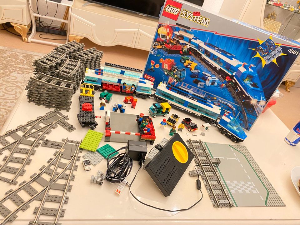 Lego 4561 Eisenbahn+ extra viel Zubehör in Berlin