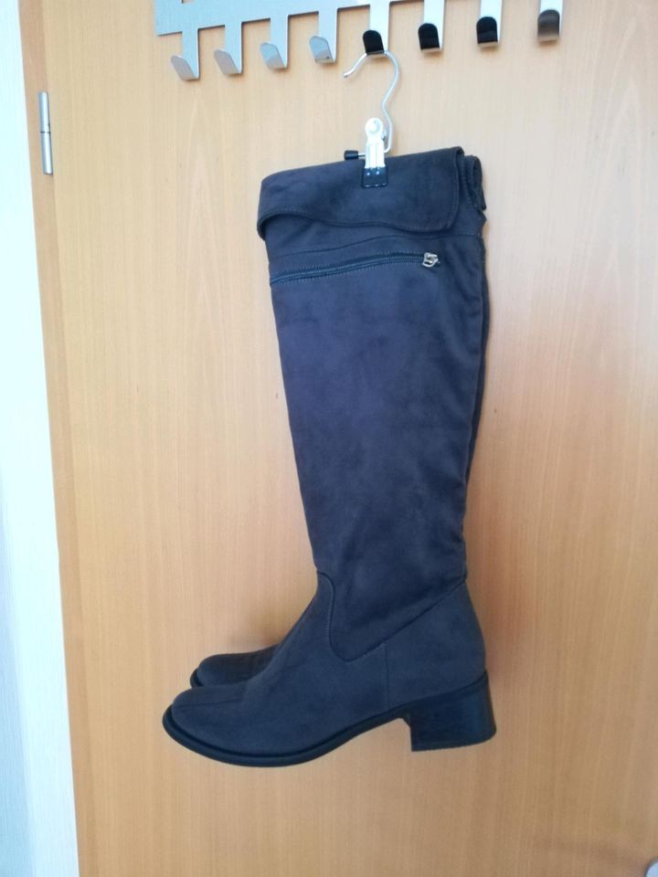 Graue Stiefel, Größe 40, Vera Blum Venice, mit kleinem Absatz in Vellmar