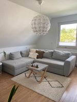 Hellgraue Couch mit Schlaffunktion Hessen - Kassel Vorschau