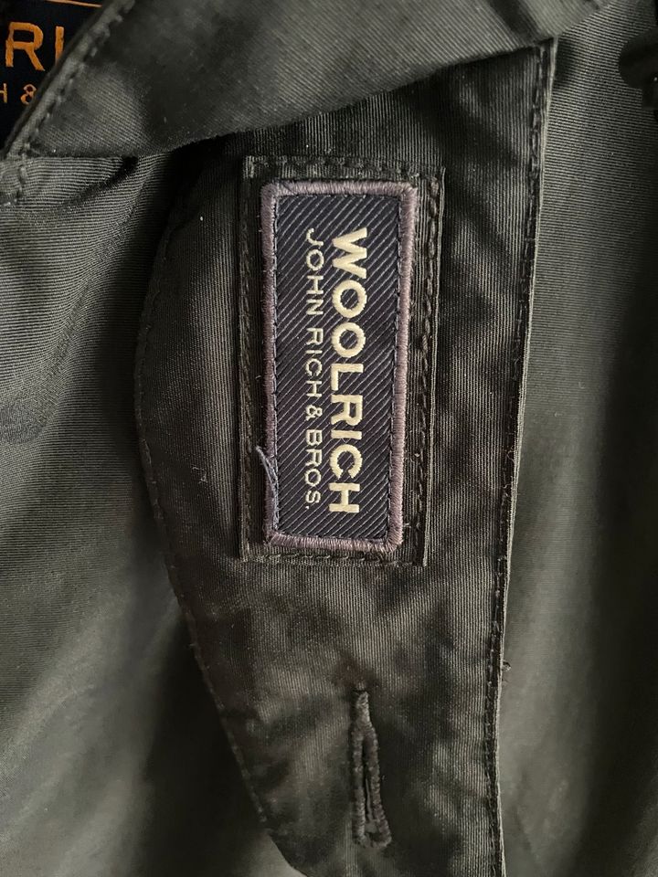 Woolrich Parka Winterjacke Mantel Dunkelblau/Navy/Marine Gr. M in Stein