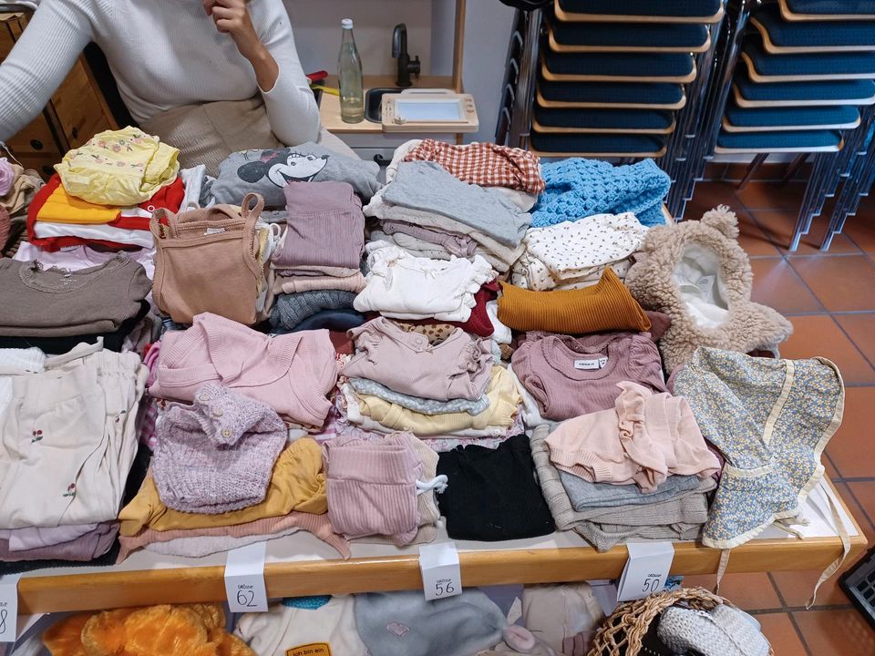 Babykleidung Größe 50 bis 86 zu verkaufen in Scheßlitz