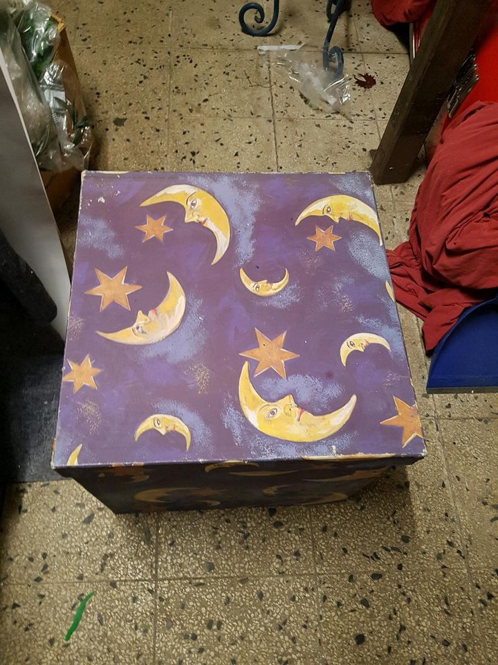 Riesen Karton Schachteln Geschenboxen Set Mond Sterne blau gelb in Gelsenkirchen