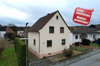 Liebenswertes Einfamilienhaus mit Garten und Doppelgarage - provisionsfrei Hessen - Solms Vorschau