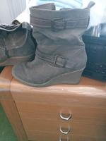 Stiefeletten Damen  mit Keilabsatz Hessen - Villmar Vorschau