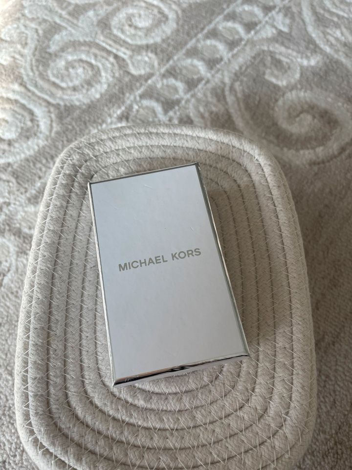 Michael Kors Schlüssel /Taschenanhänger Silber NEU! in Berlin