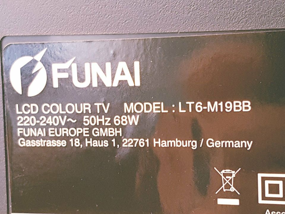 Funai - LCD Fernseher Flachbild - 19“ - gebraucht - TOP Zustand in Hanau