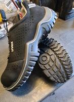 Uvex stahl kappen Schuhe neu ohne OVP Hessen - Kassel Vorschau