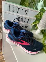 Brooks Ghost Laufschuhe Größe 41 Sachsen - Crimmitschau Vorschau