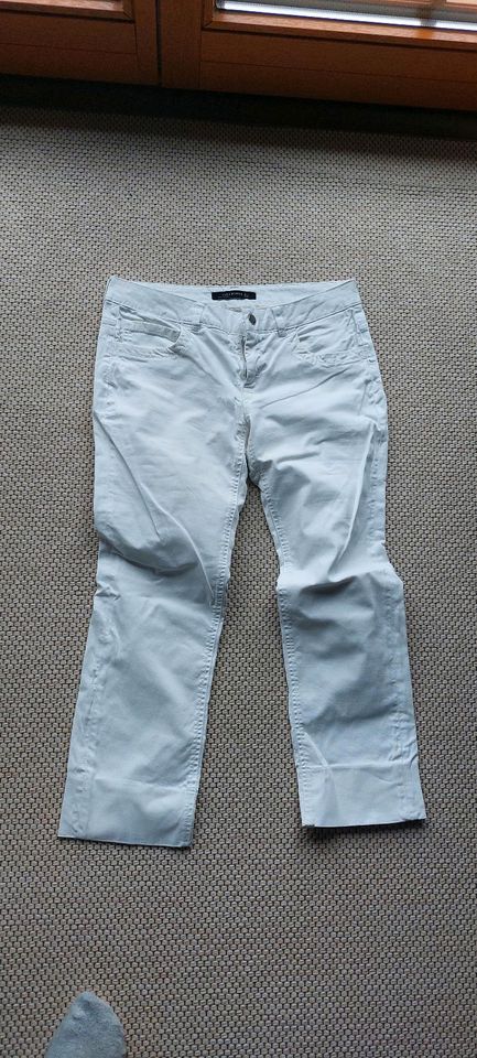Weiße Zara Jeans in Leipzig