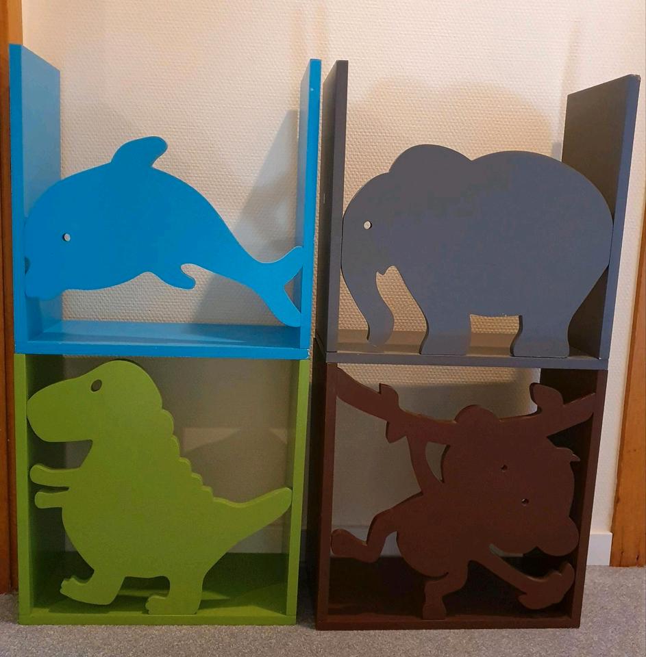 Kinderzimmer Regale Dinosaurier Affe Delfin Elefant 4 Regale in Stolberg (Rhld)