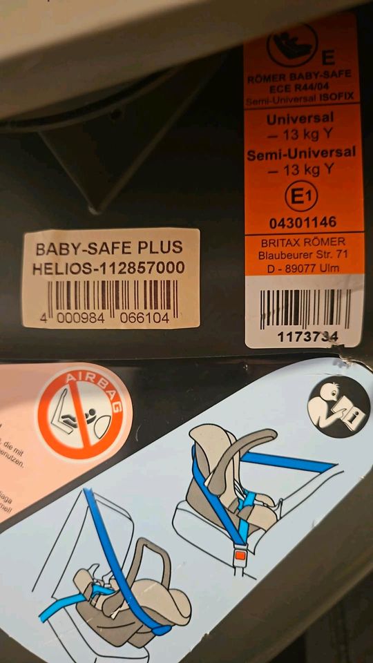 Römer Britax Babyschale inklusive Isofix - Station Adapter in Bad Langensalza