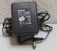 Netzteil OUTPUT: 9,0V 300mA Essen - Essen-Borbeck Vorschau